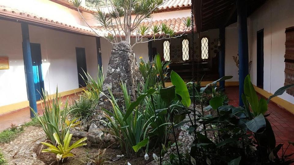 Pousada Rancho Flores Caete Exterior photo