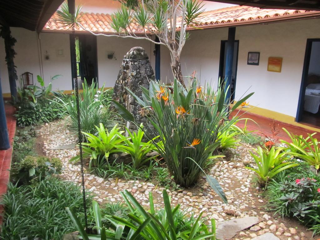 Pousada Rancho Flores Caete Exterior photo